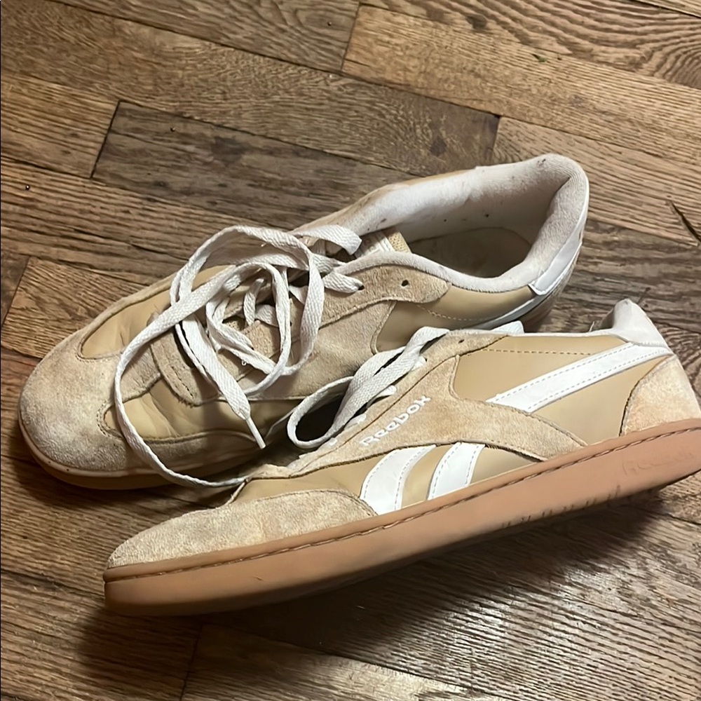 Reebok Tan and White Casual Sneakers